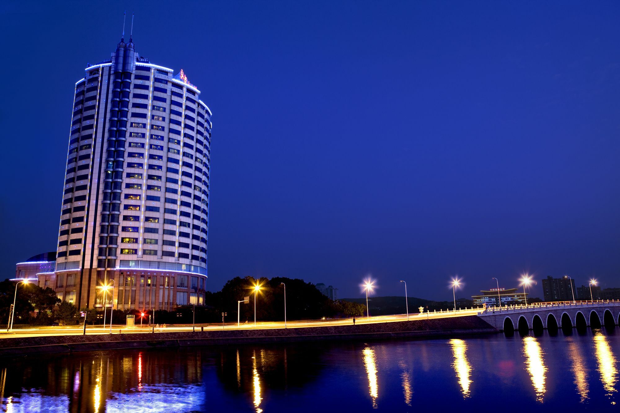 Hongyi Hotel Wu-chan Exteriér fotografie
